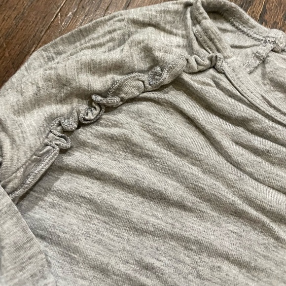 PixieLane long sleeve gray top 18/24 - Picture 2 of 4